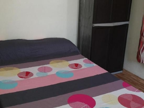 Фото Budget Studio Unit in Makati