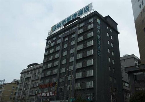 Гостиница City Comfort Inn Huanggang Luotian Qiaonan