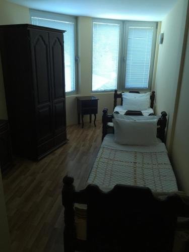 Фото Bed And Breakfast Karavan