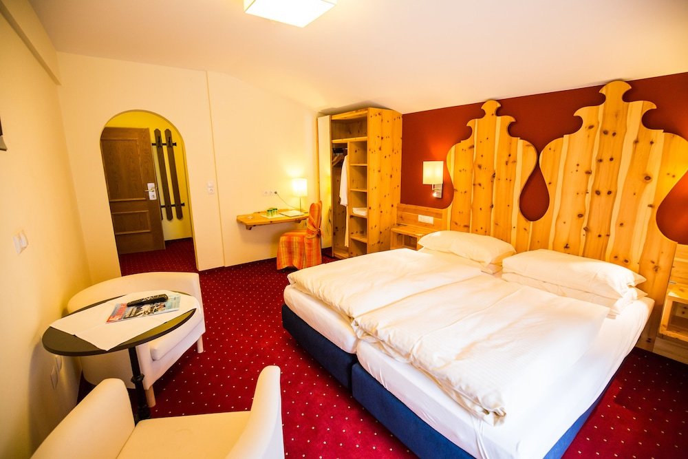 Фото Hotel Enzian