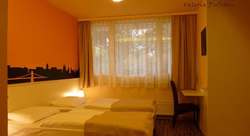 Фото отеля 3