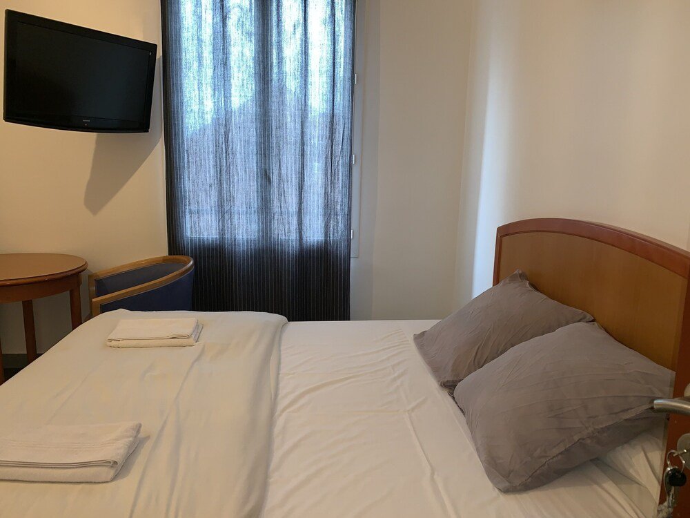 Фото Anatole France Hotel