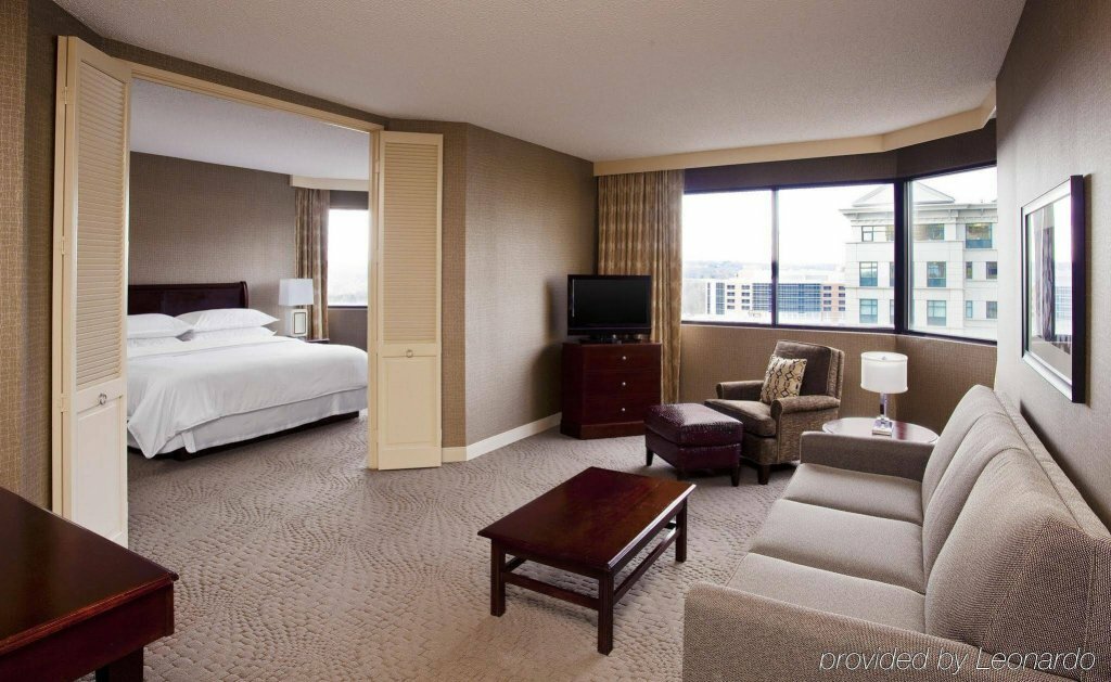 Hotel Sheraton Suites Wilmington Downtown, Wilmington, photo