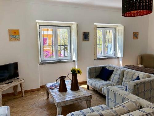 Гостиница Lanui Guest House в Синтре
