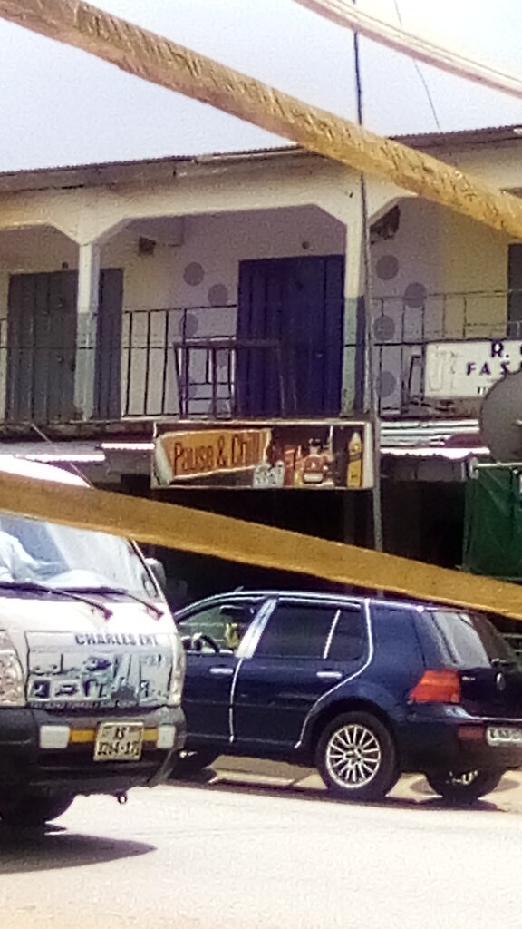 Bar, pub Pause & Chill, Kumasi, photo
