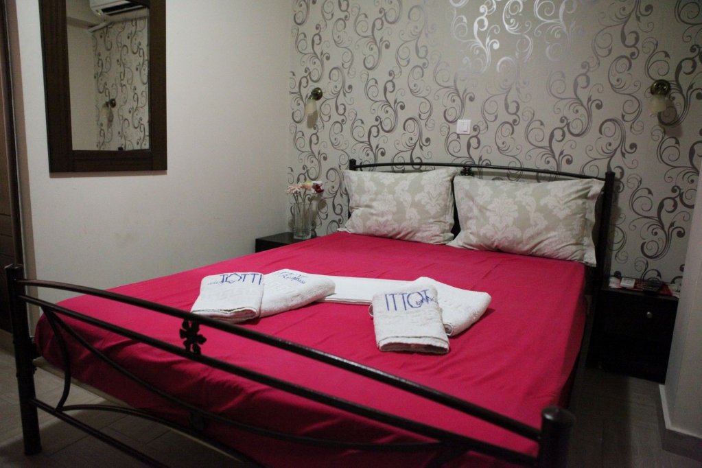 Фото Toti Boutique Rooms