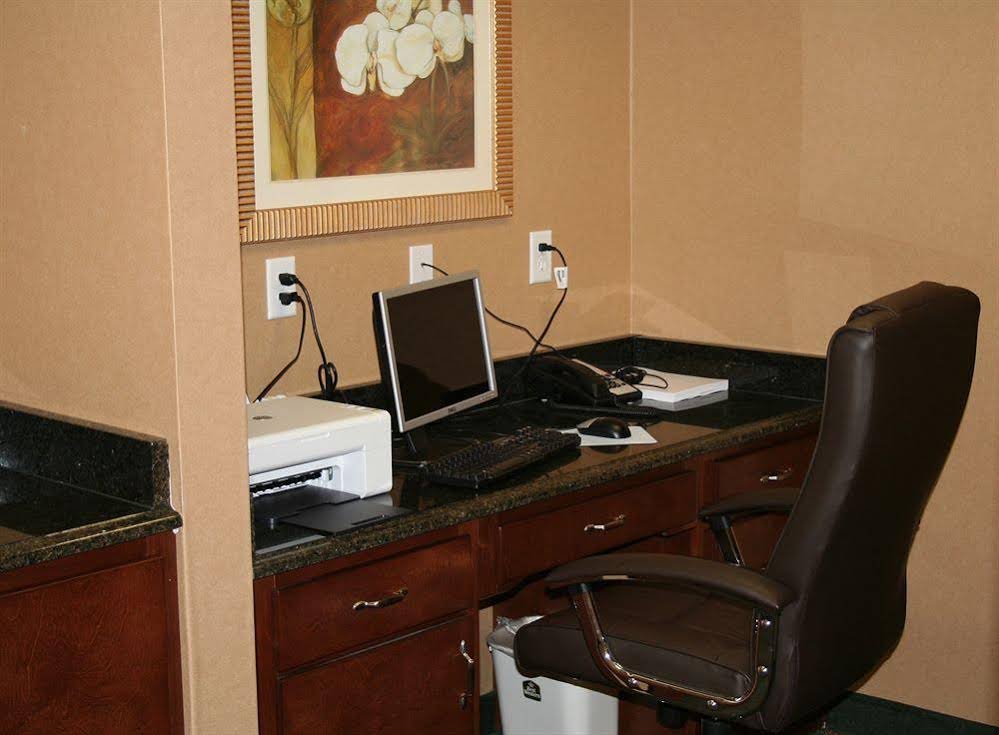 Фото Best Western Plus Olive Branch Hotel & Suites