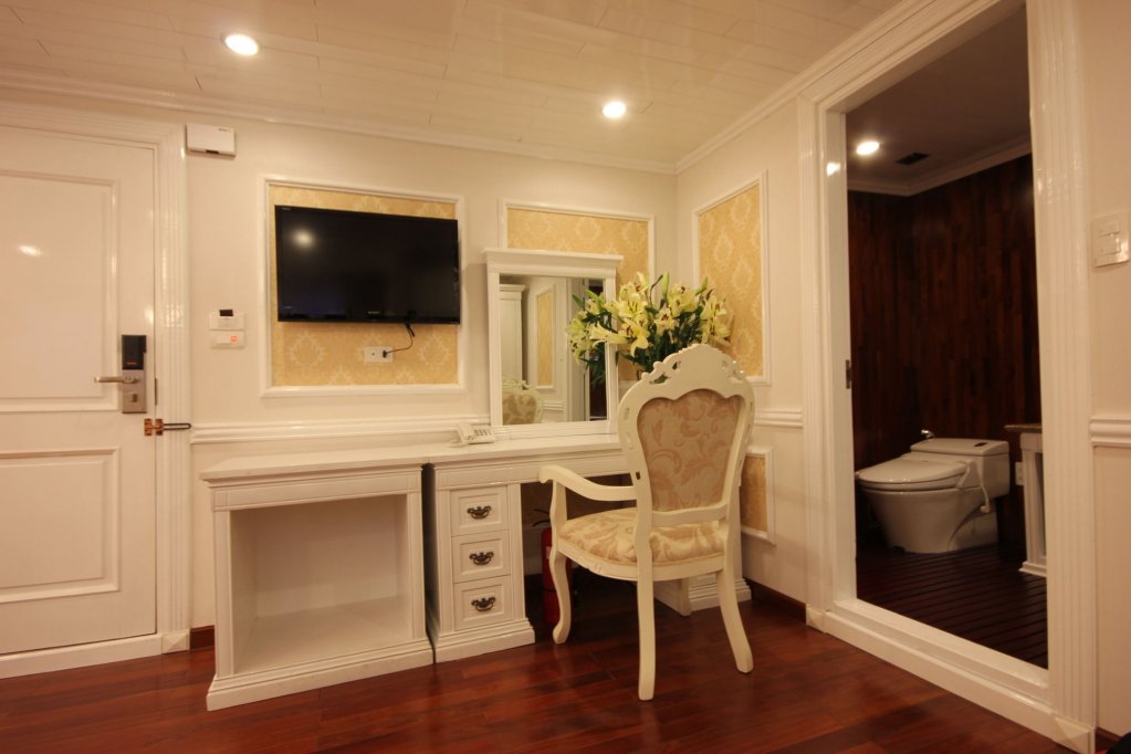 Фото Signature Halong Cruise