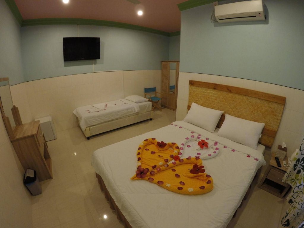 Фото отеля 2