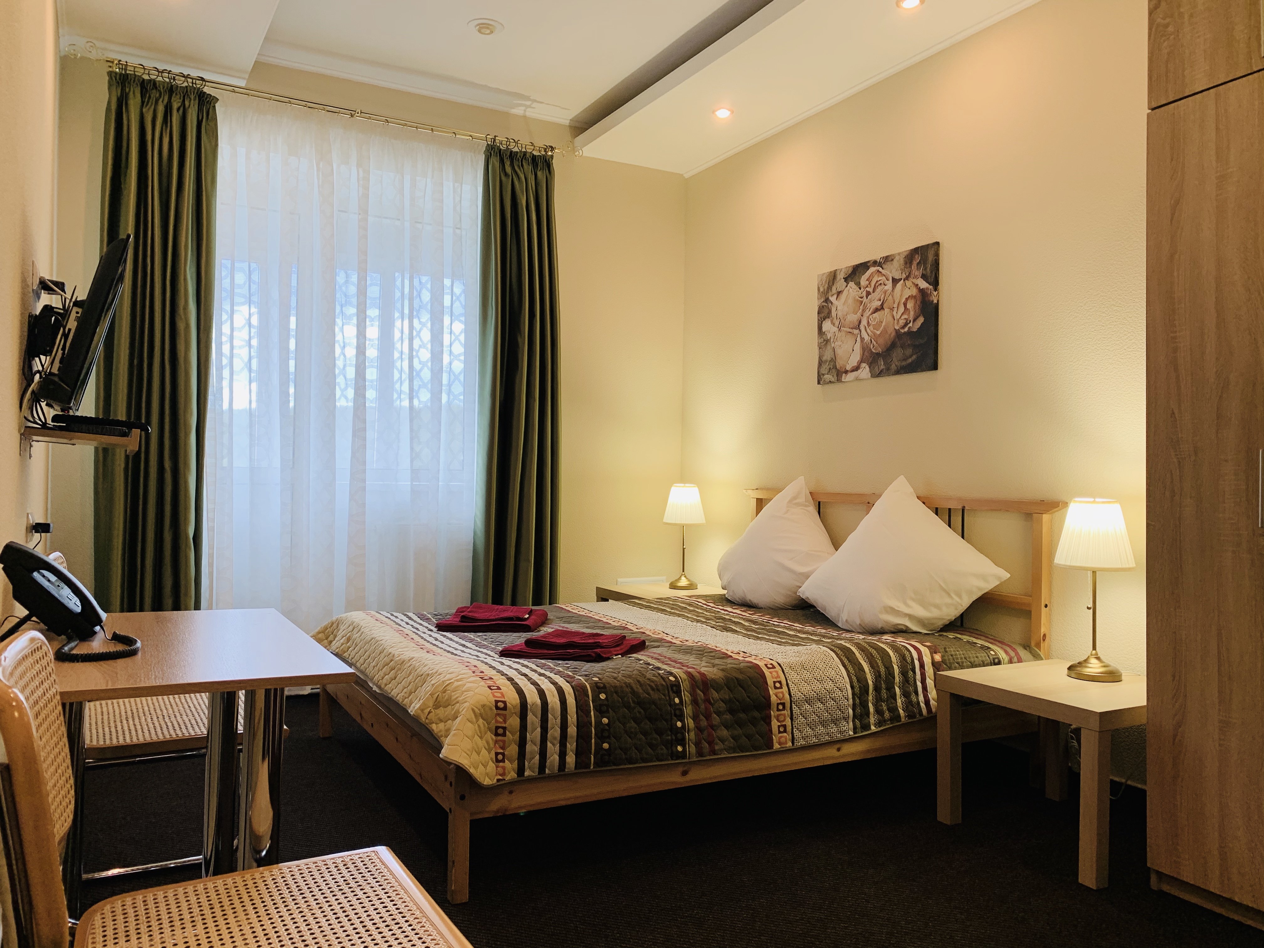 Фото отеля 1