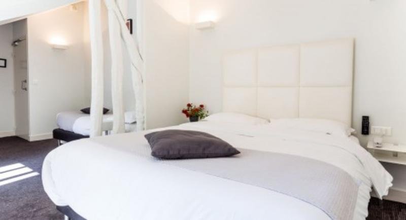 Фото The Originals Paris Hotel Lecourbe