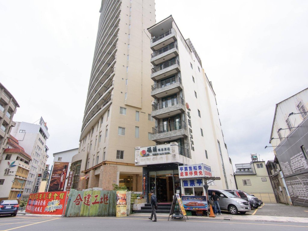 Фото Harbor Elite Hotel