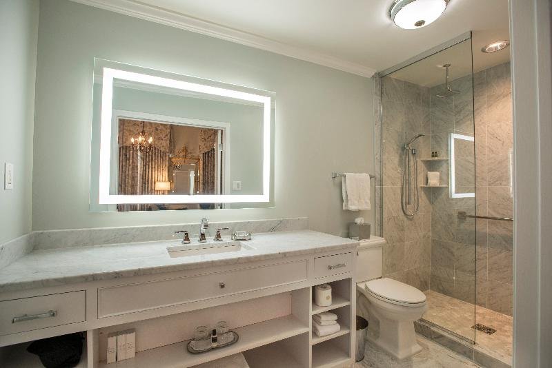 Фото Bienville House