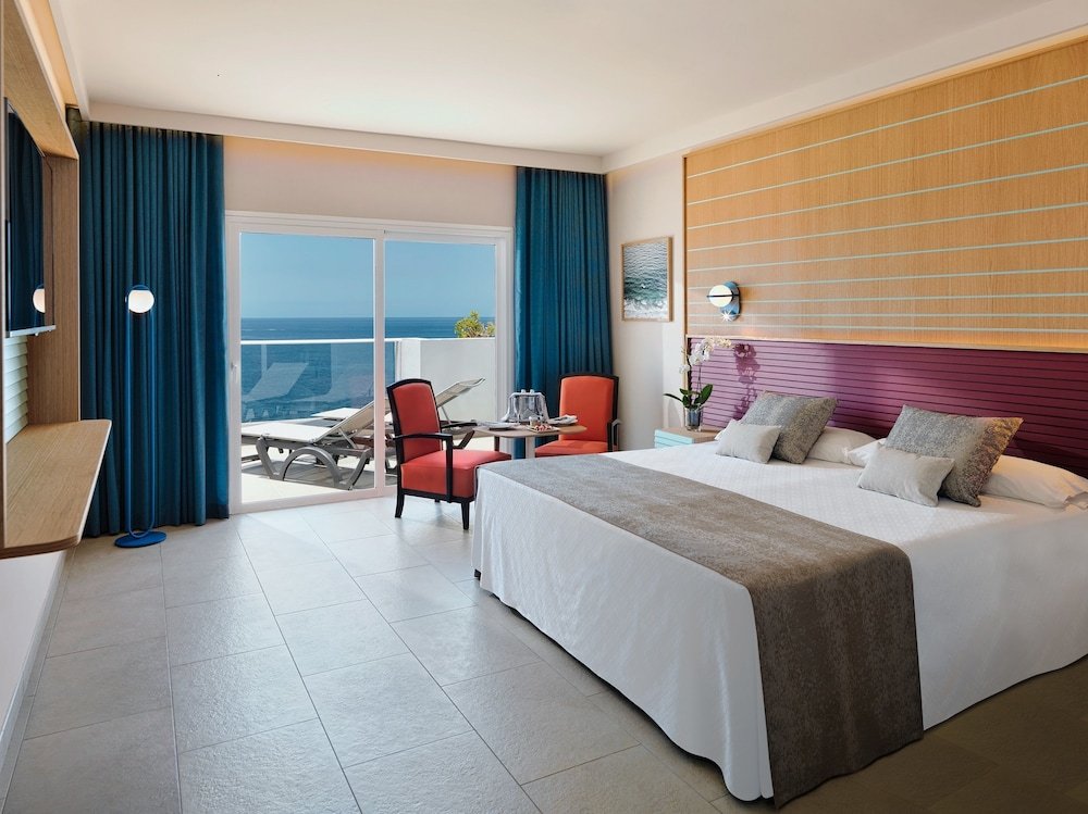 Фото Roca Nivaria Gran Hotel