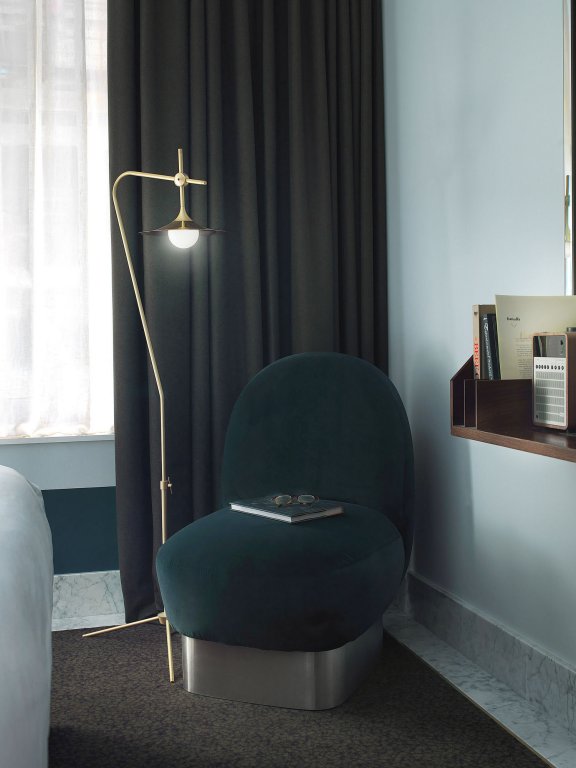 Фото The Henrietta Hotel