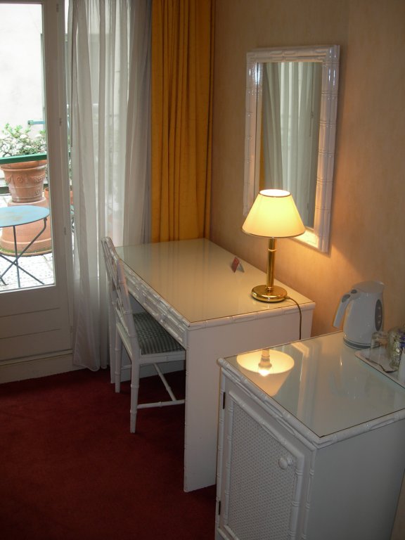 Фото Hotel Monceau Wagram