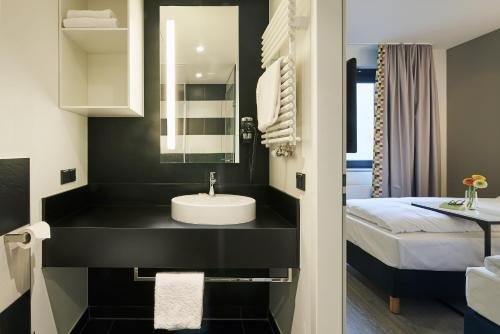 Фото Légère Express Bielefeld