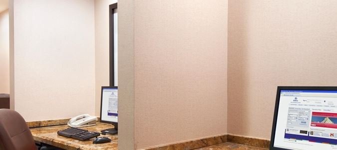 Фото Hilton Long Beach Hotel