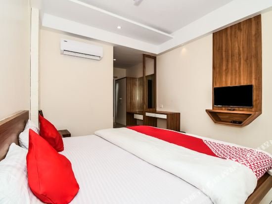 Фото Oyo 23571 Jai Bhawani