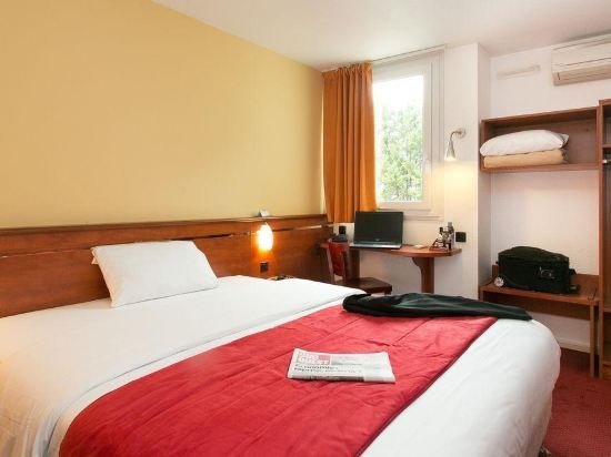 Фото Brit Hotel Bordeaux Aéroport - Le Soretel