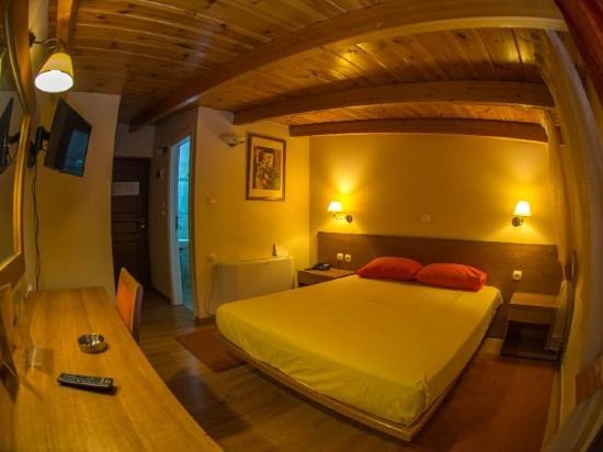 Фото Hotel Chris