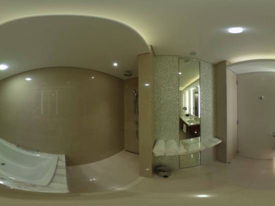 Фото Marriott Hotel Downtown Abu Dhabi