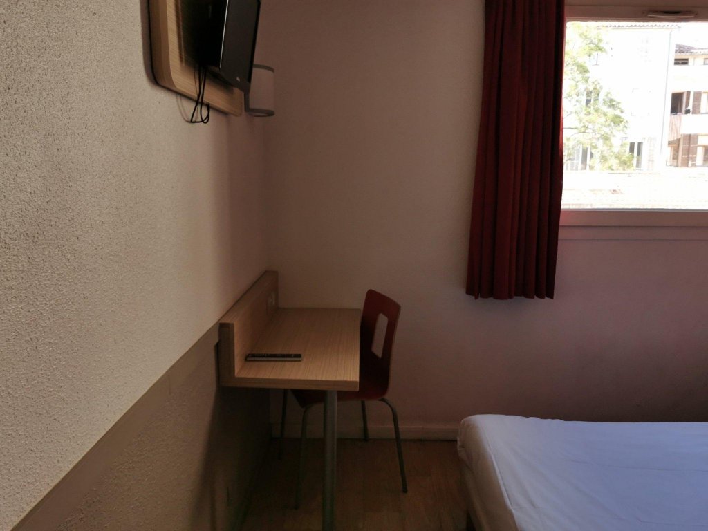 Фото Ibis Marseille Centre Préfecture