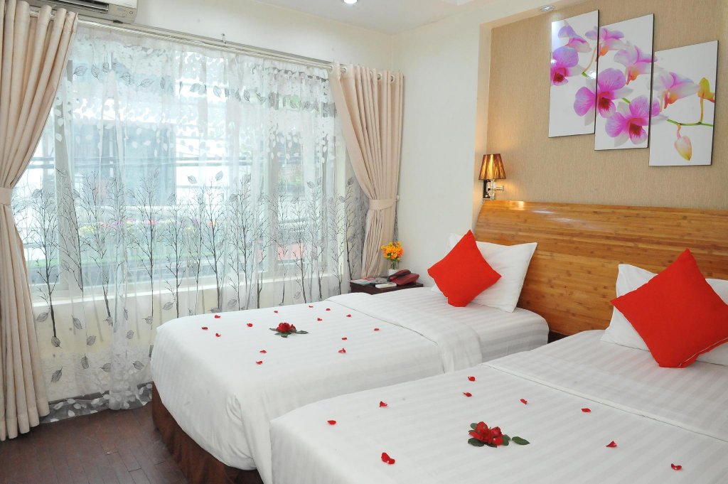 Фото B & B Hanoi Hotel & Travel