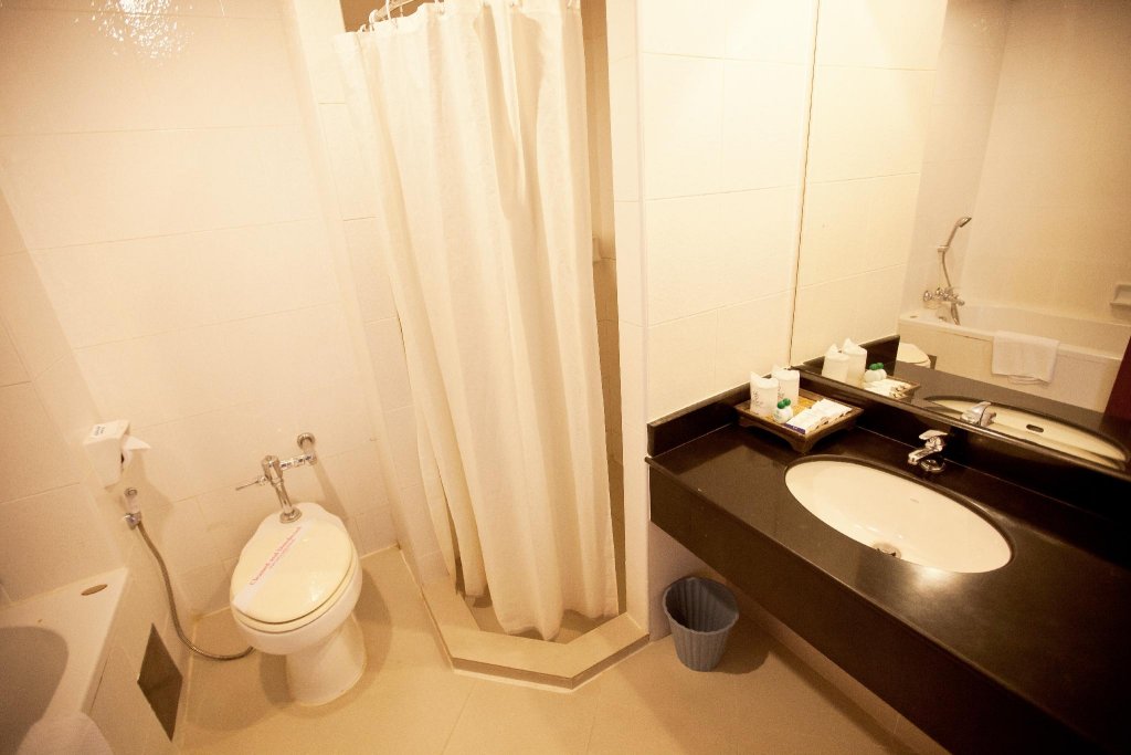 Фото Sing Golden Place Hotel