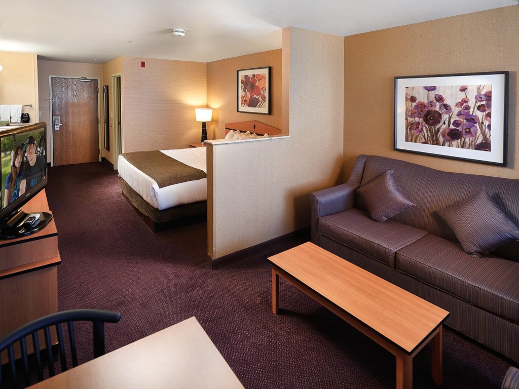 Фото Crystal Inn Hotel & Suites Midvalley