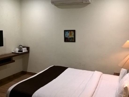 Фото Hotel Mahendra