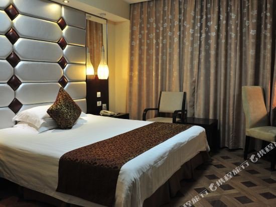 Фото Elegance Bund Hotel