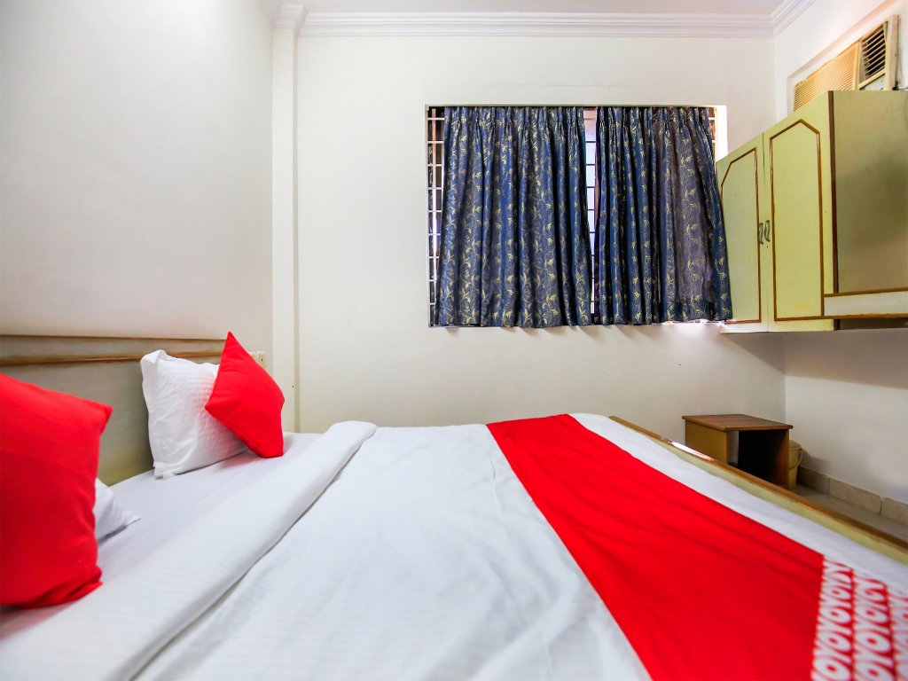 Фото Oyo 23068 Hotel Kamal Palace