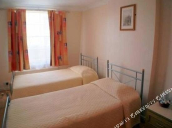 Фото Waterloo Onefam Hostel London