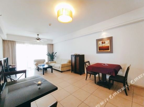 Фото Hainan Golden Sunshine Hotspring Resort Hotel