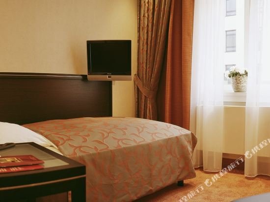 Фото Kastens Hotel Luisenhof