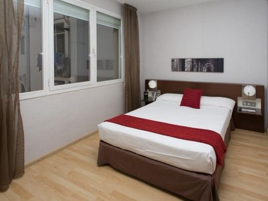 Фото Atenea Rekord Suites