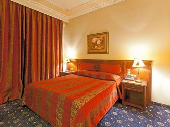 Фото Kouros Hotel