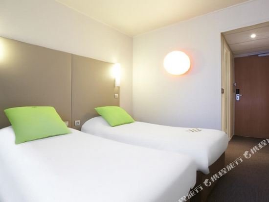 Фото Campanile Paris Est - Bobigny