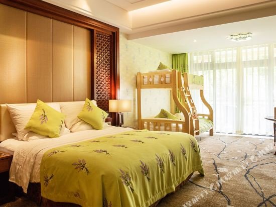 Фото New Century Resort Siming Lake Yuyao