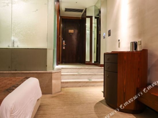 Фото Zijingang International