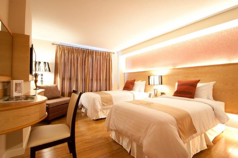 Фото Grand Lord Hotel