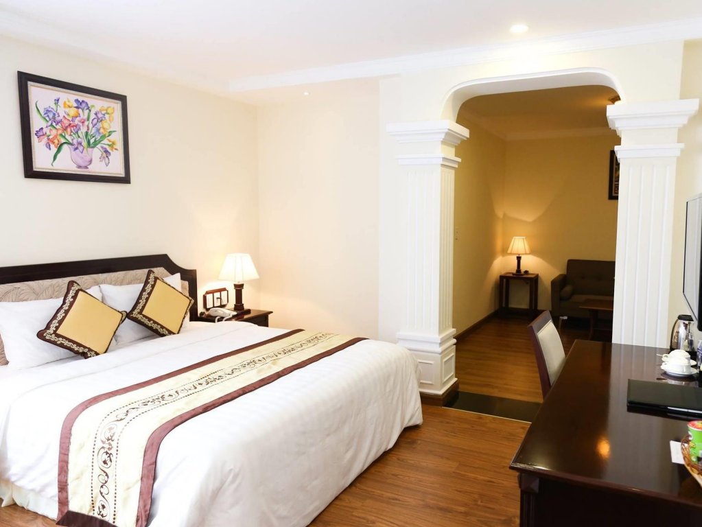 Фото Iris Dalat Hotel