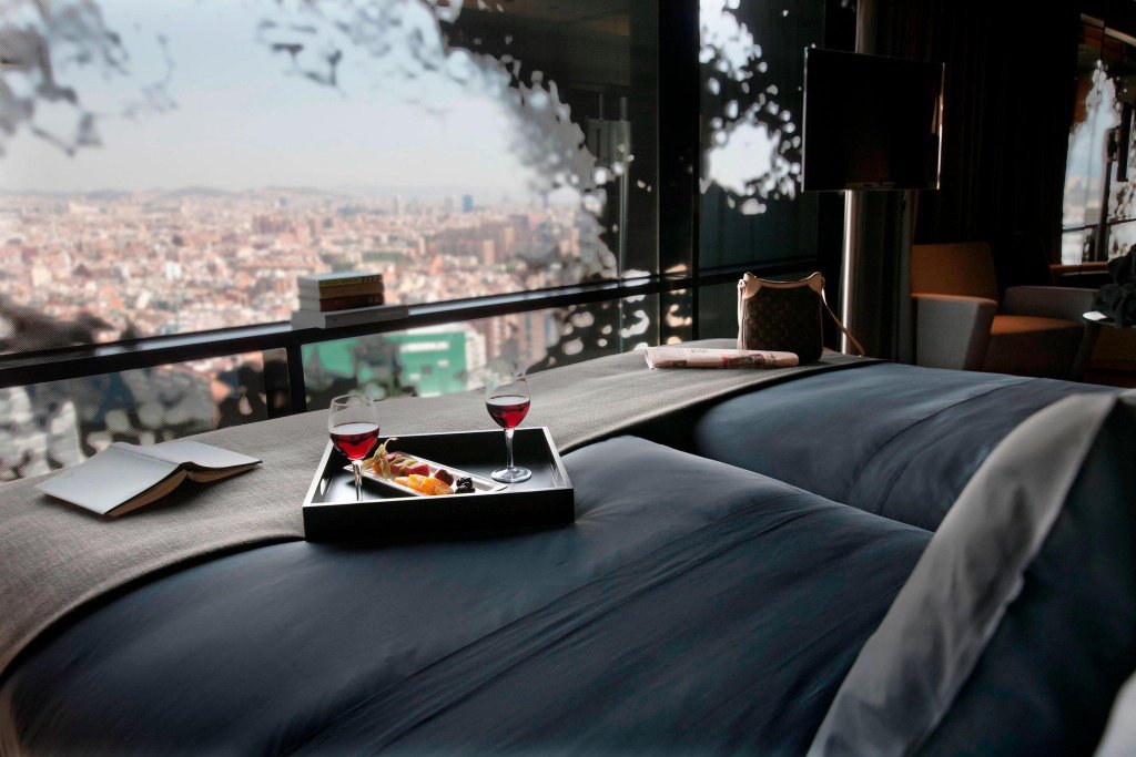 Фото Renaissance Barcelona Fira Hotel