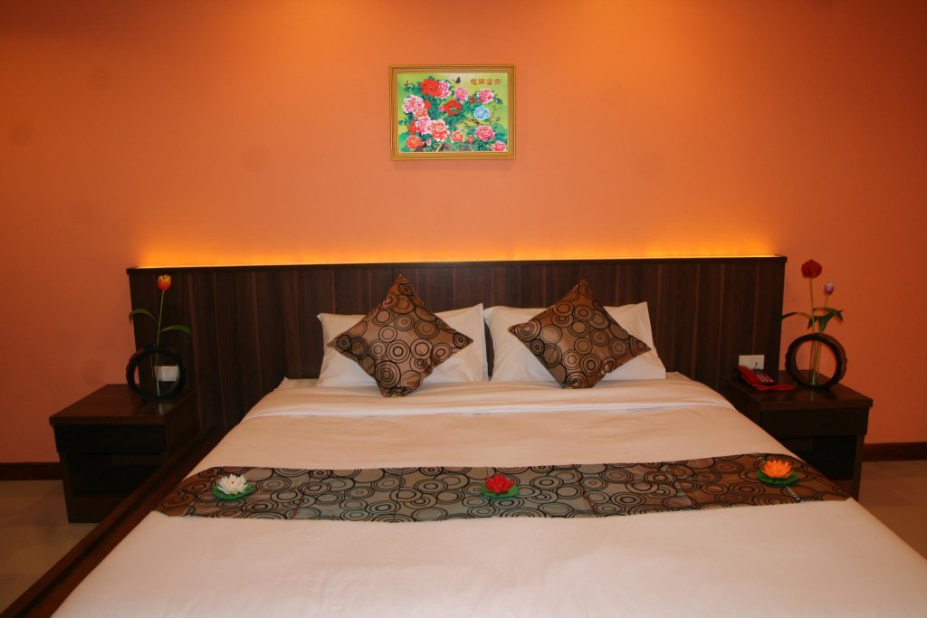 Фото Platinum Hotel