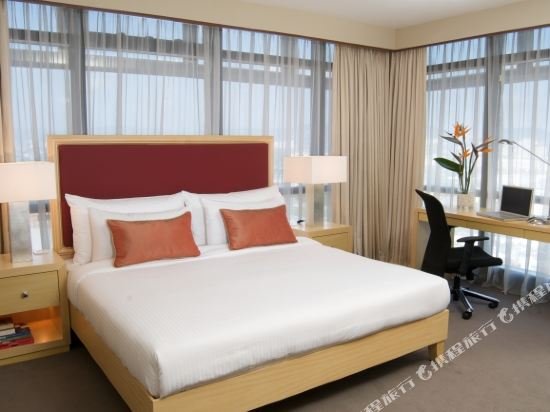 Фото Excellent Service Suites at Times Square