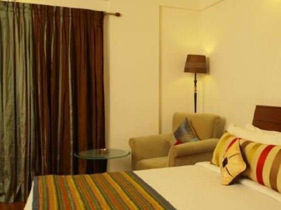 Фото JüSTa Off MG Road