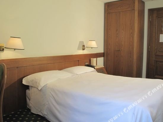 Фото Albergo Santa Chiara Hotel Rome