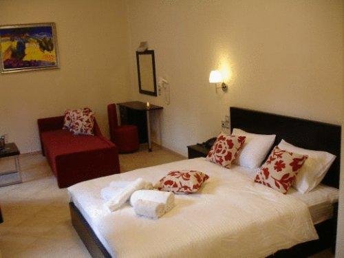 Фото Meteoritis Hotel