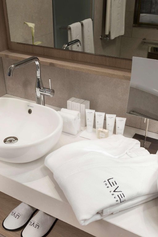 Фото The Level At Melia Barcelona Sky
